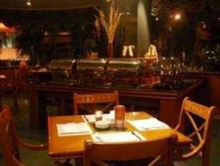 Weta International Hotel Surabaya Exteriör bild
