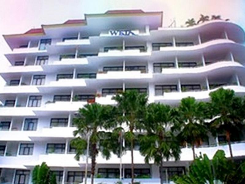 Weta International Hotel Surabaya Exteriör bild